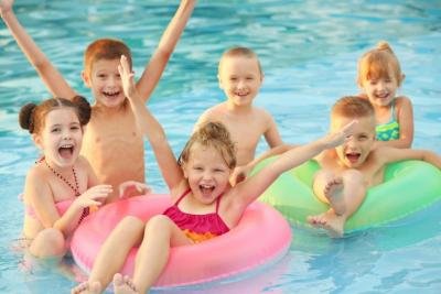 Las 17 piscinas para bebés más divertidas para disfrutar del verano